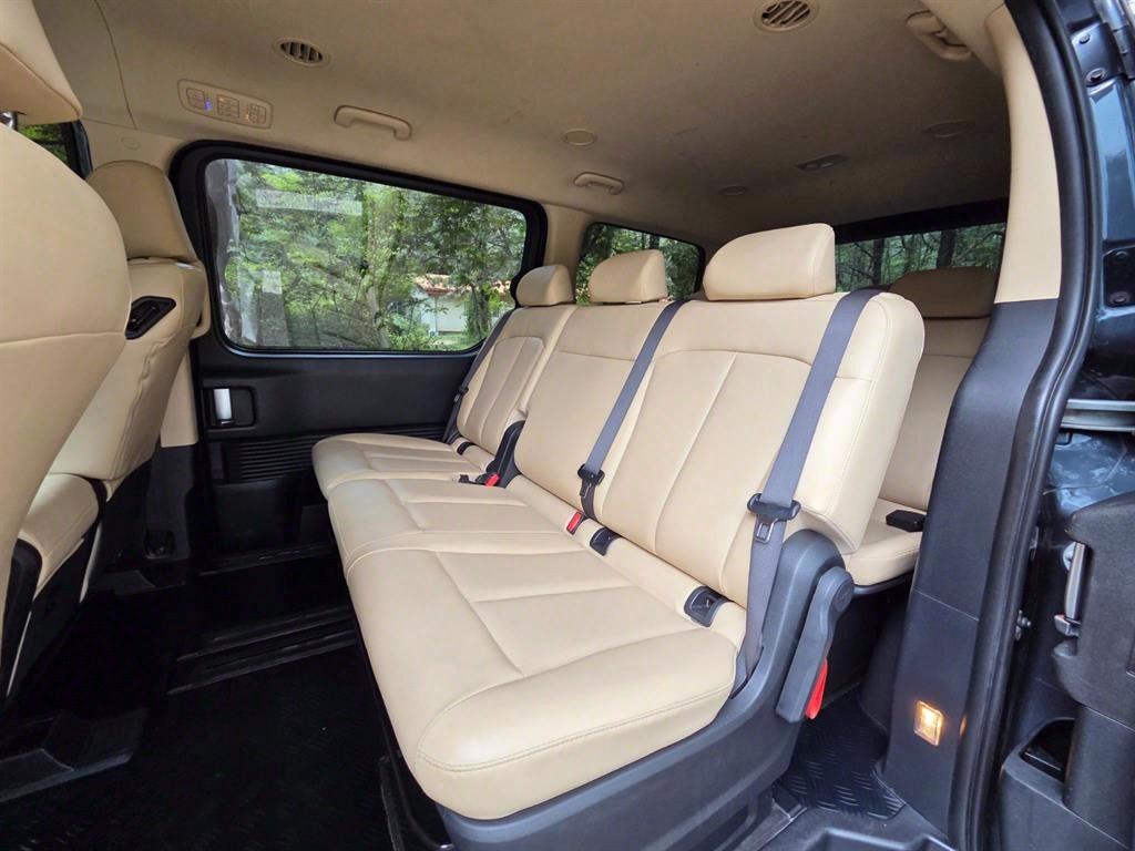 HYUNDAI Staria - Vista 6