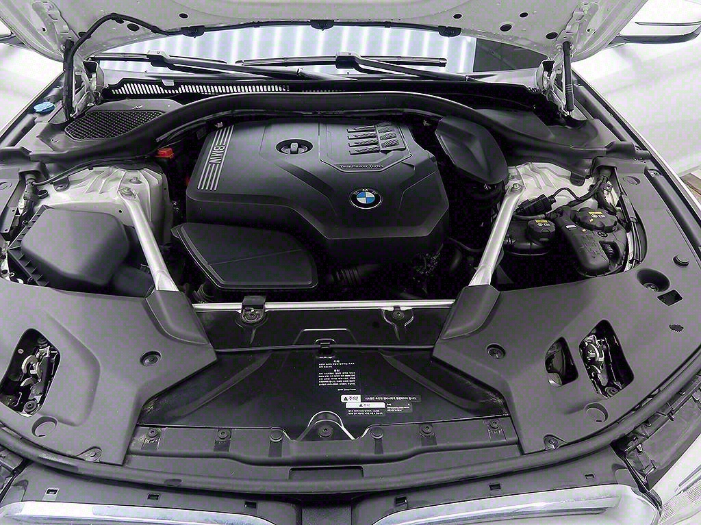 BMW 5 Series 2020 Blanco - Importación desde Corea - HF Imports Iquique - Foto 7