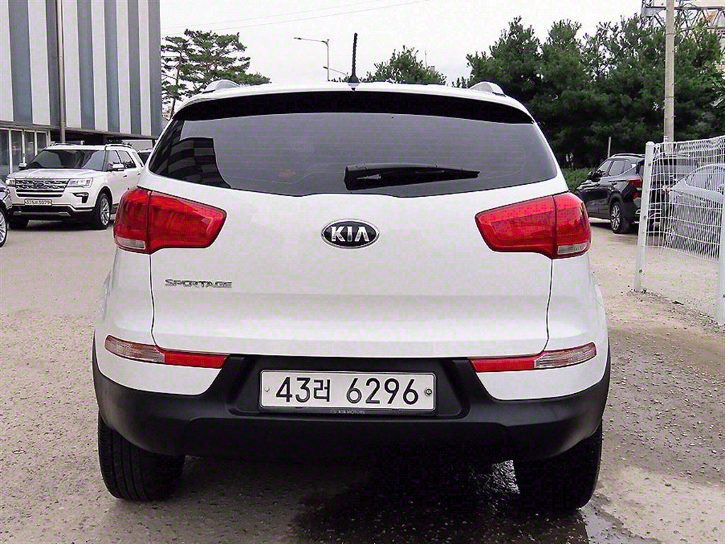 KIA Sportage - Vista 4