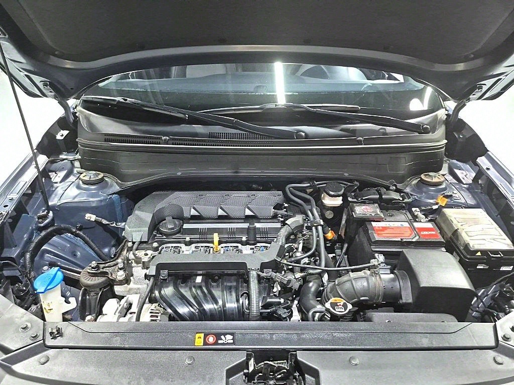 HYUNDAI Venue - Vista 6