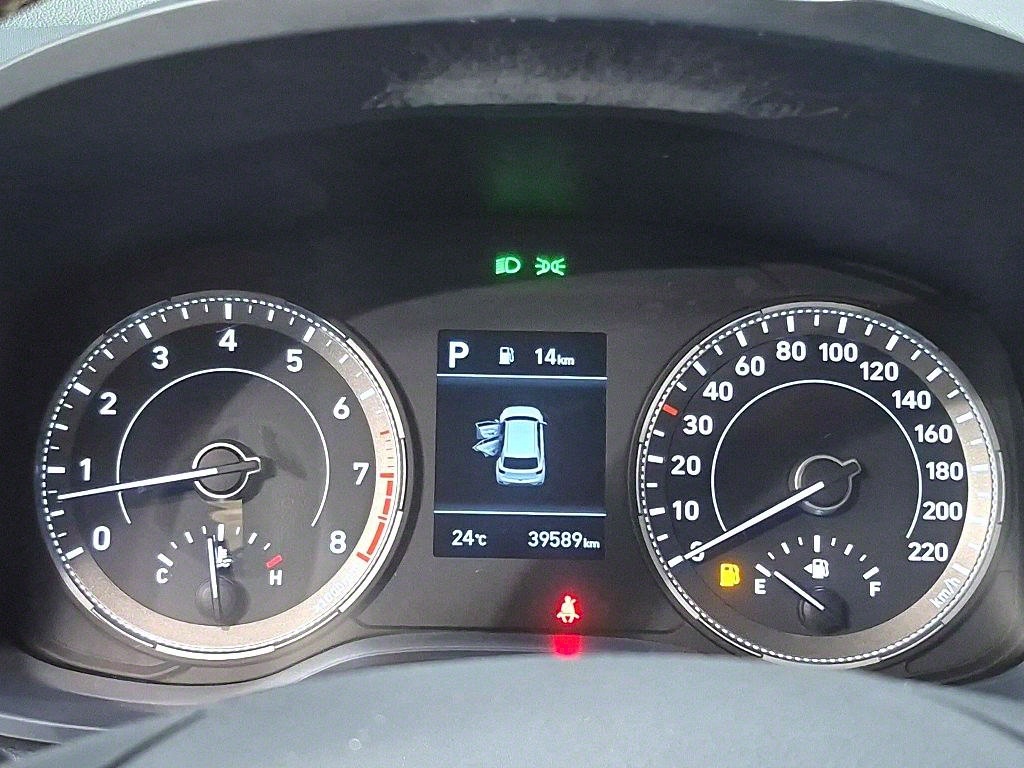 HYUNDAI Venue - Vista 7