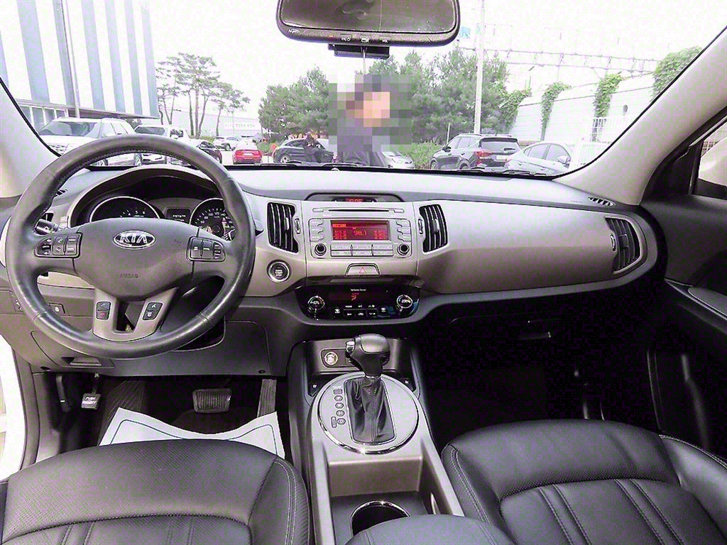 KIA Sportage - Vista 7