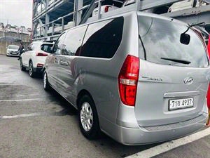 HYUNDAI Starex - Vista 6