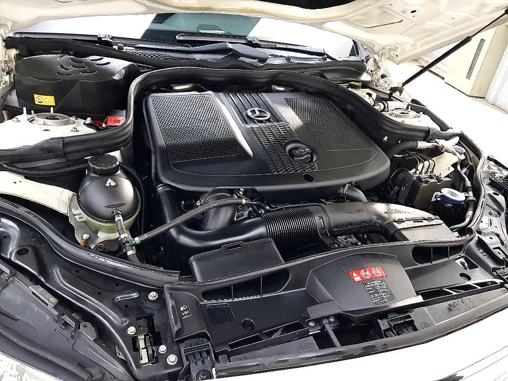 Mercedes Benz E class - Vista 6