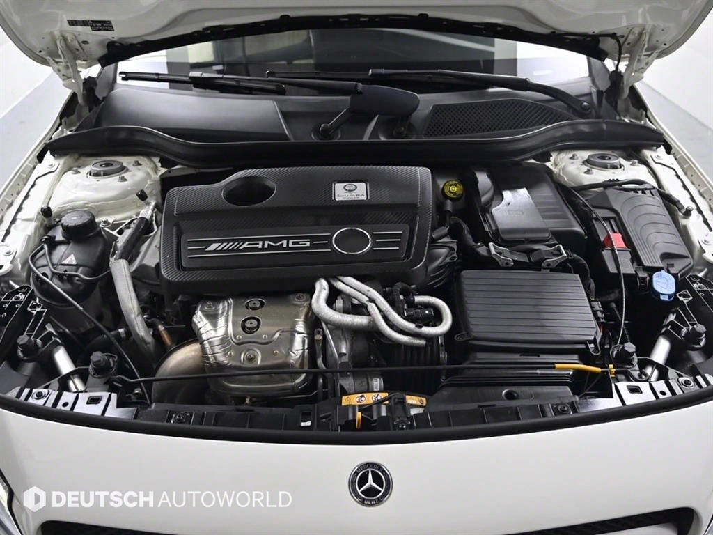 Mercedes Benz GLA Class - Vista 6