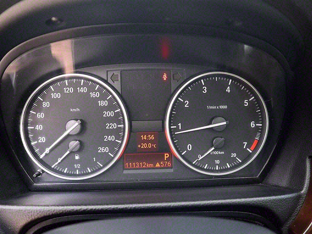 BMW 3 series 2011 Plateado - Importación desde Corea - HF Imports Iquique - Foto 9