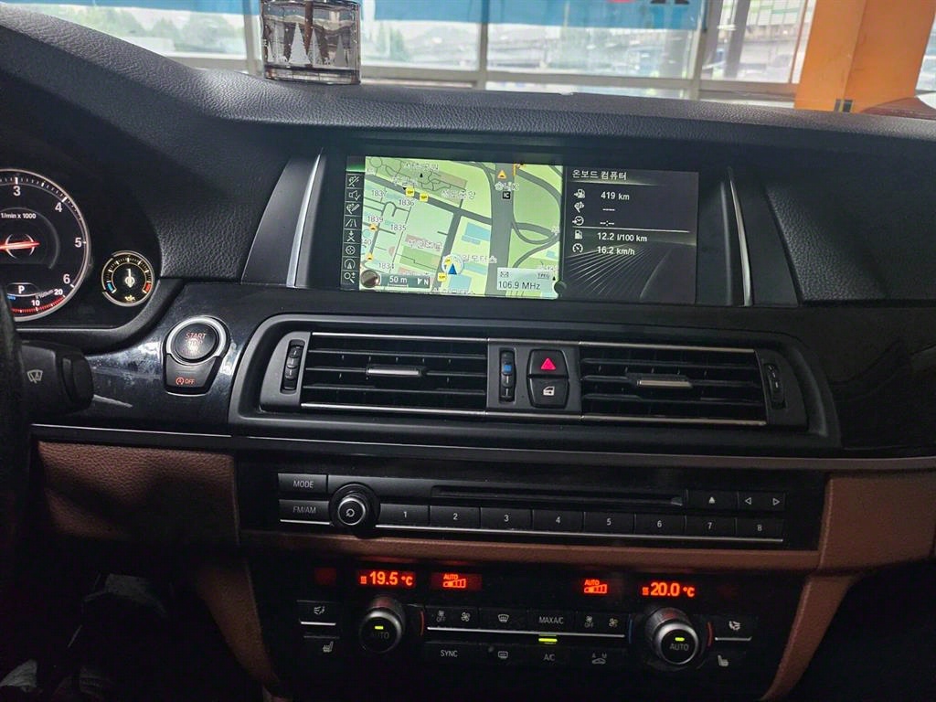 BMW 5 Series - Vista 8