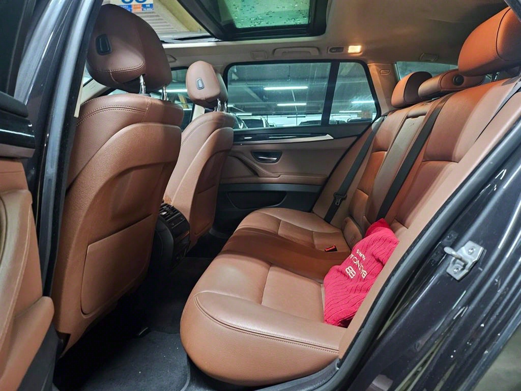 BMW 5 Series - Vista 11