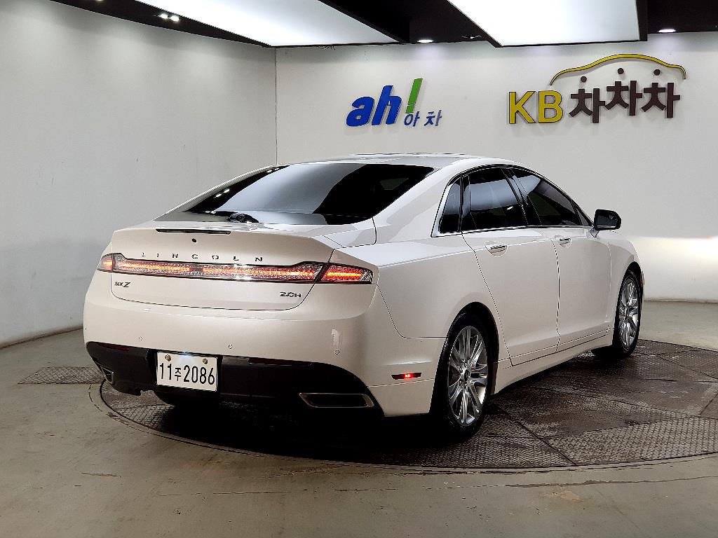 Lincoln MKZ - Vista 4