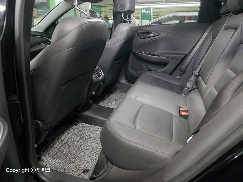 Chevrolet Malibu - Vista 11