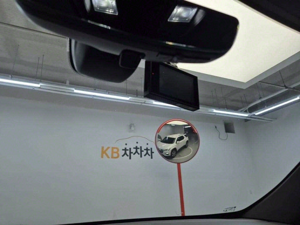 Chevrolet Travers 2023 Blanco - Importación desde Corea - HF Imports Iquique - Foto 16