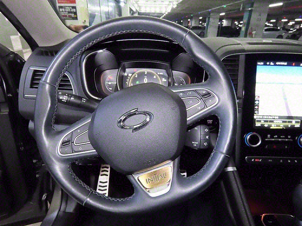 SAMSUNG QM6 - Vista 8