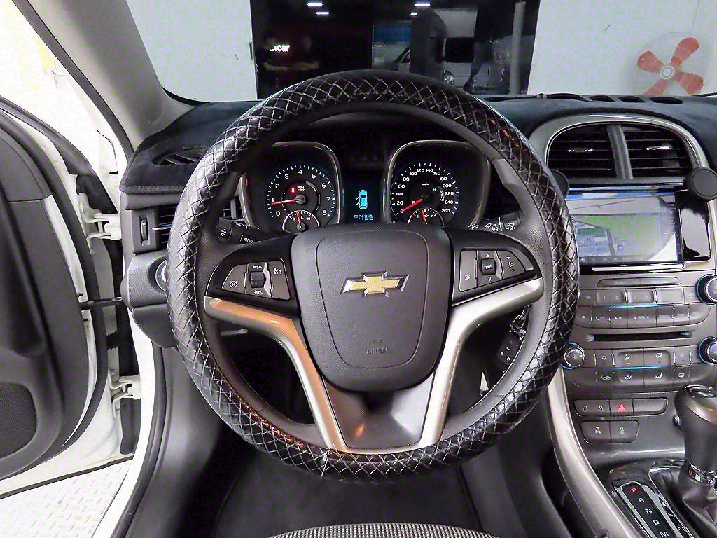 Chevrolet Malibu - Vista 9