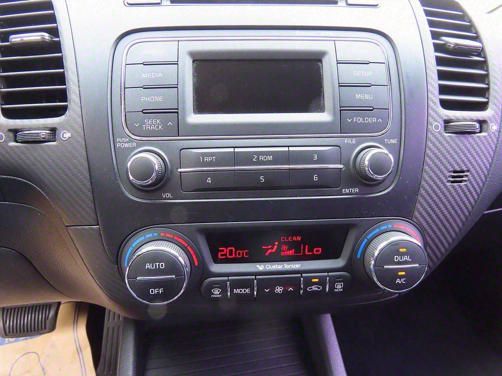 KIA K3 2014 Blanco - Importación desde Corea - HF Imports Iquique - Foto 17