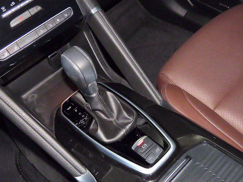 SAMSUNG QM6 - Vista 12