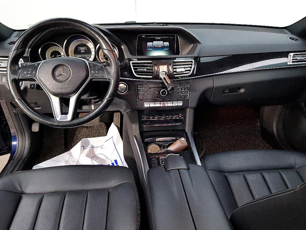 Mercedes Benz E class - Vista 5