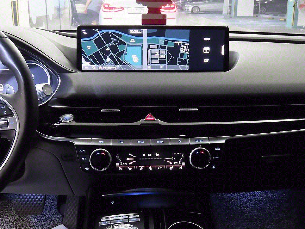 Genesis G80 - Vista 11