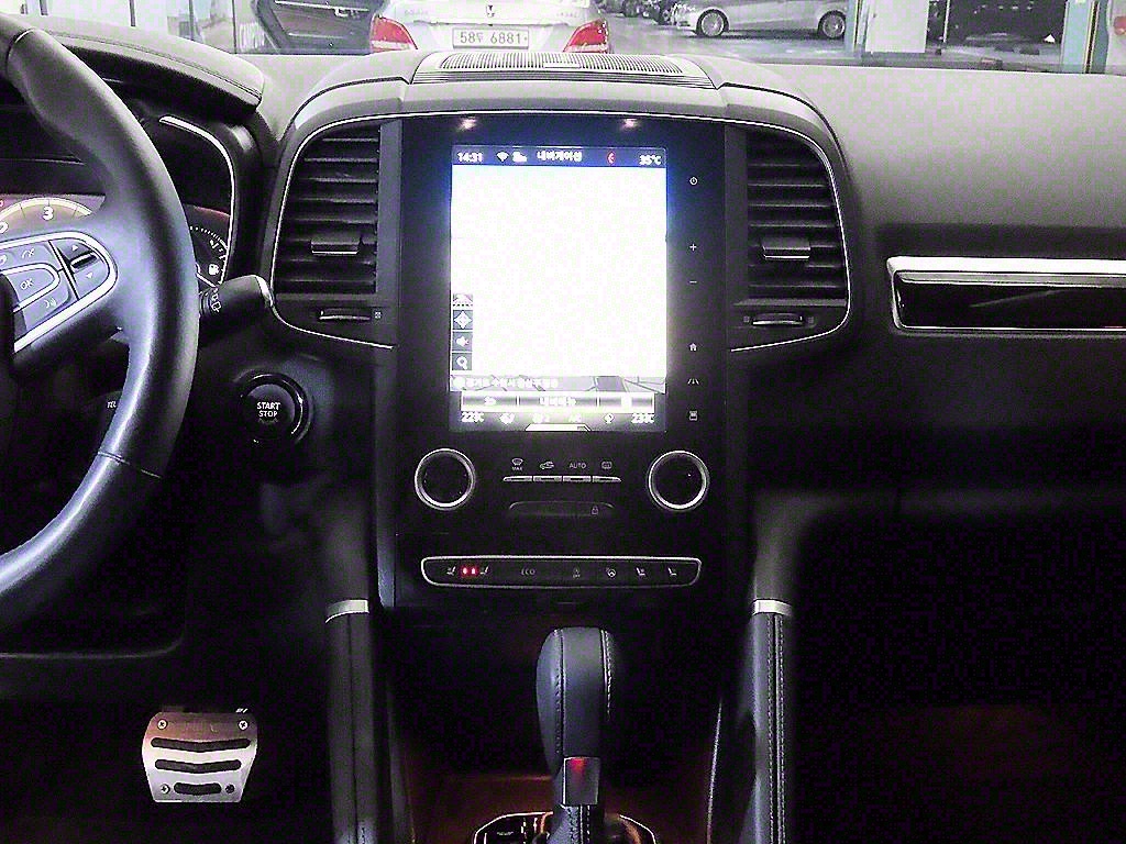 SAMSUNG QM6 - Vista 11