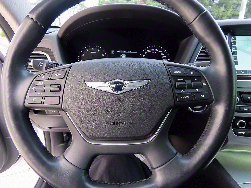 Genesis G80 - Vista 8