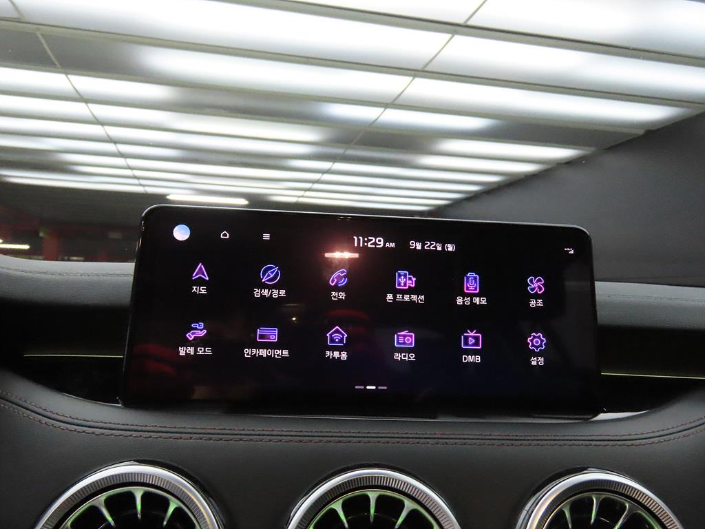 KIA Stinger - Vista 11