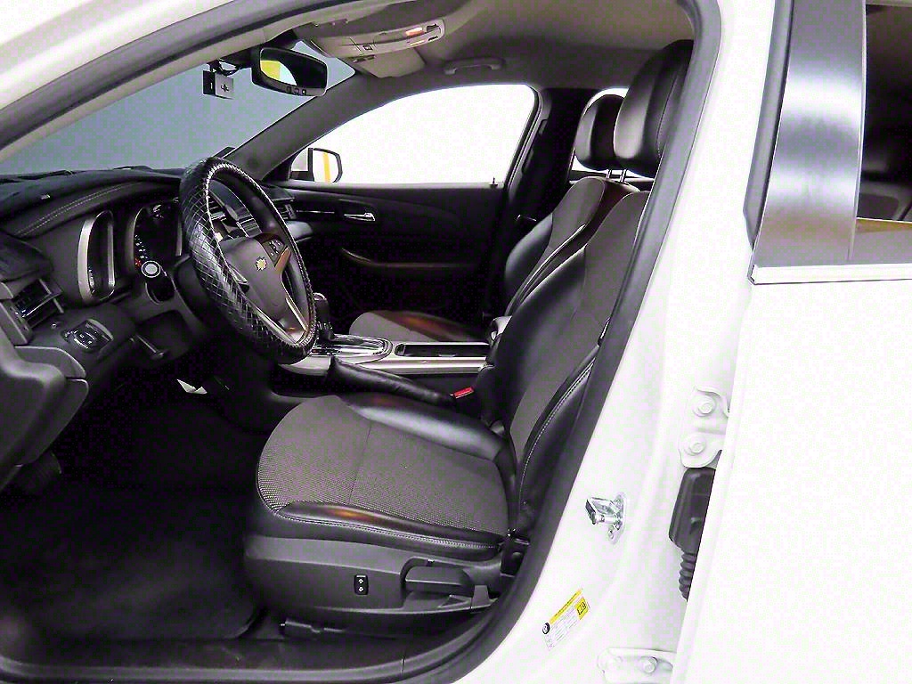 Chevrolet Malibu - Vista 5