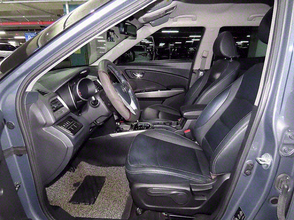 Ssangyong Tivoli - Vista 6