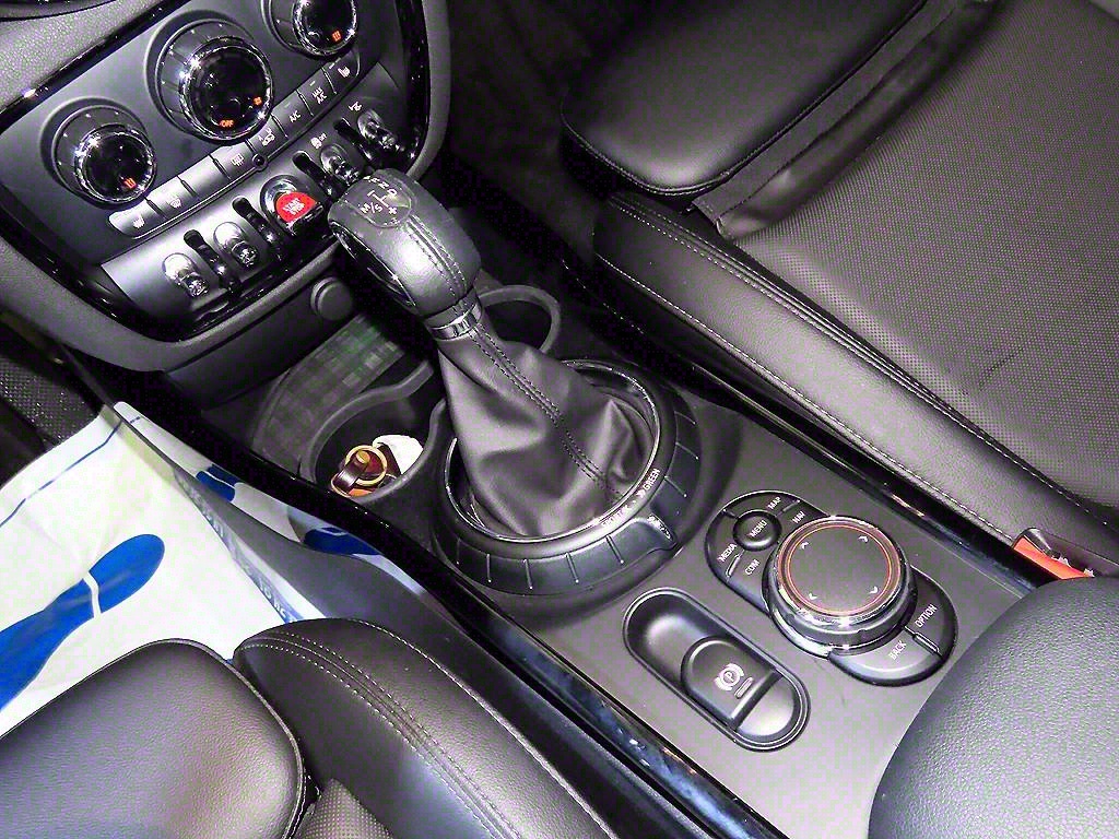 Mini Clubman - Vista 12