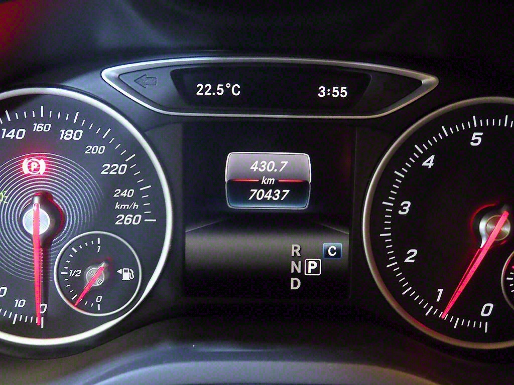 Mercedes Benz B Class (MY B) - Vista 9