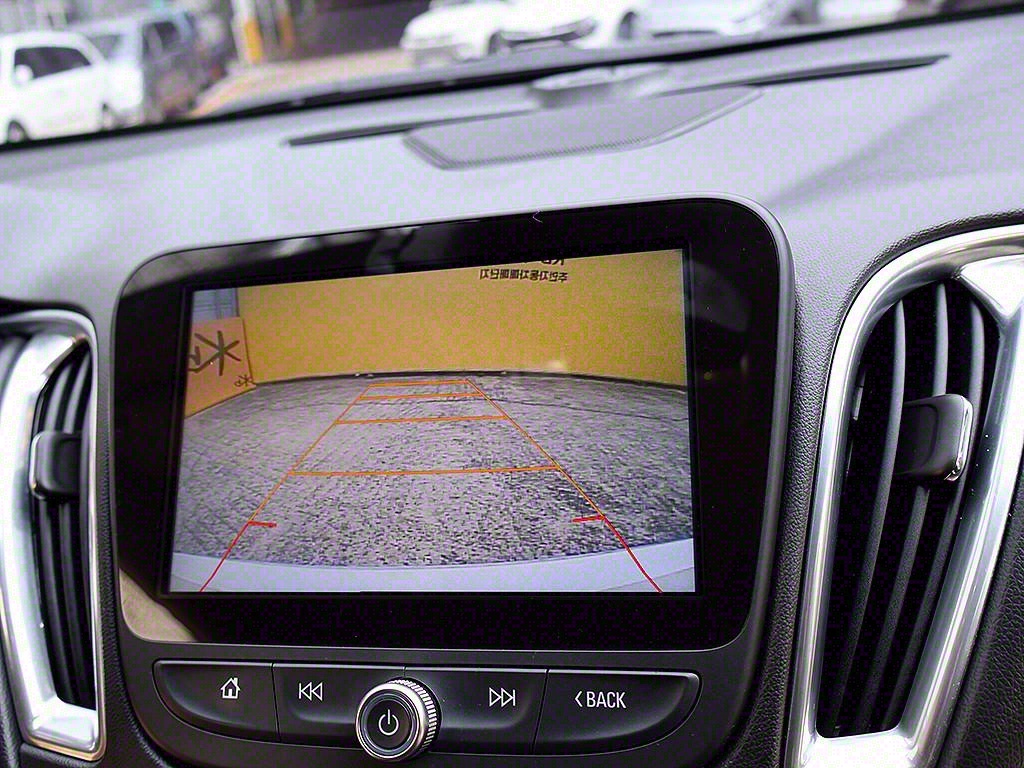 Chevrolet Malibu 2018 Blanco - Importación desde Corea - HF Imports Iquique - Foto 9