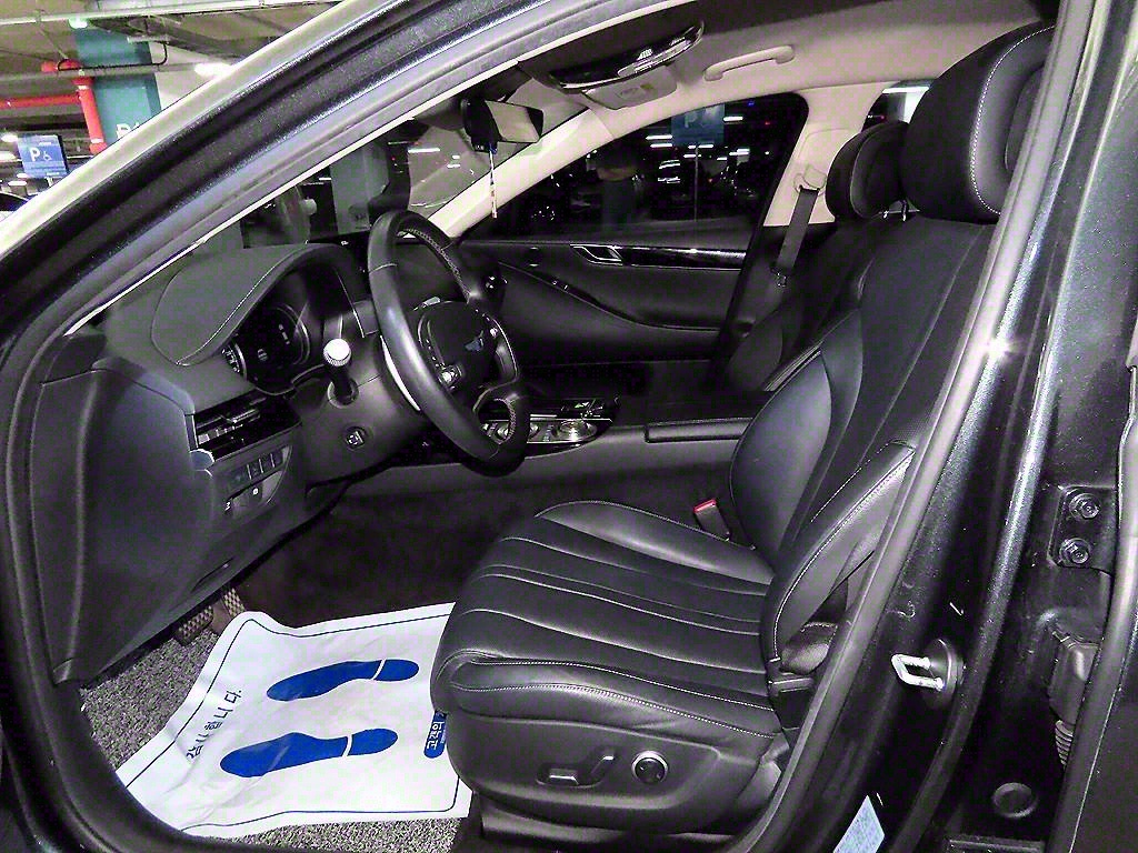 Genesis G80 - Vista 6