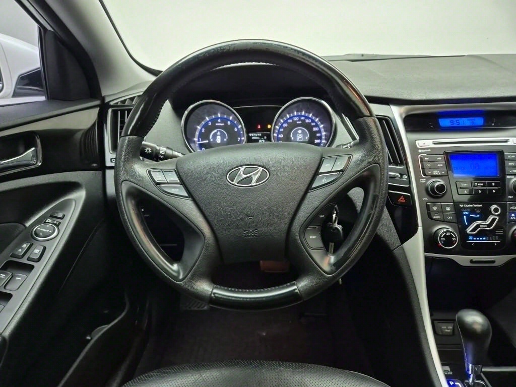 HYUNDAI Sonata - Vista 9