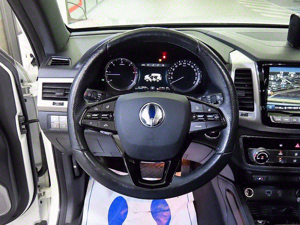 Ssangyong Rexton - Vista 8