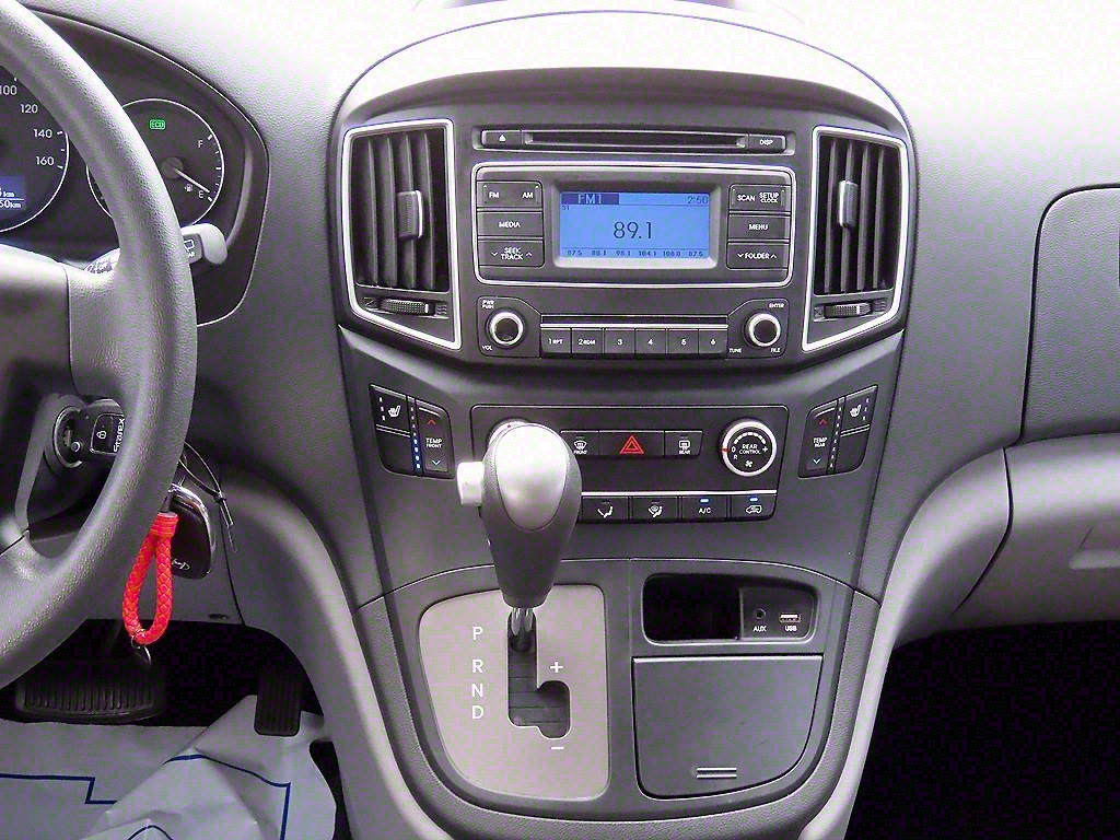 HYUNDAI Starex - Vista 11