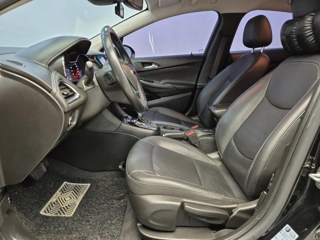 Chevrolet Cruise - Vista 11