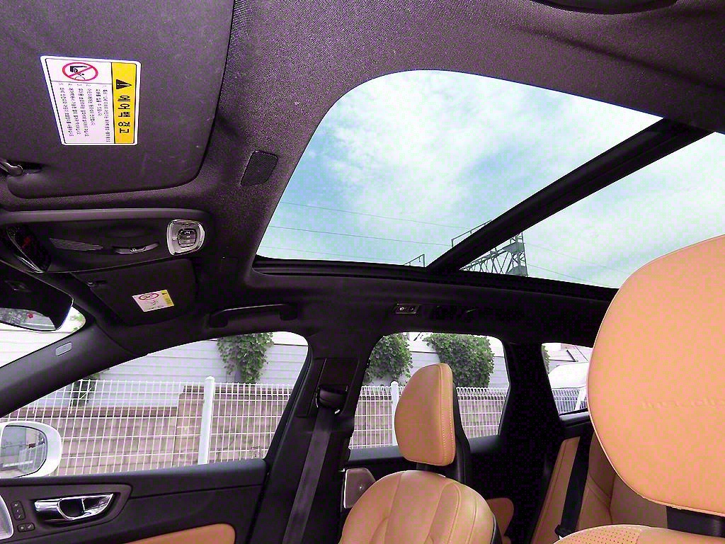 Volvo XC60 2018 Blanco - Importación desde Corea - HF Imports Iquique - Foto 16