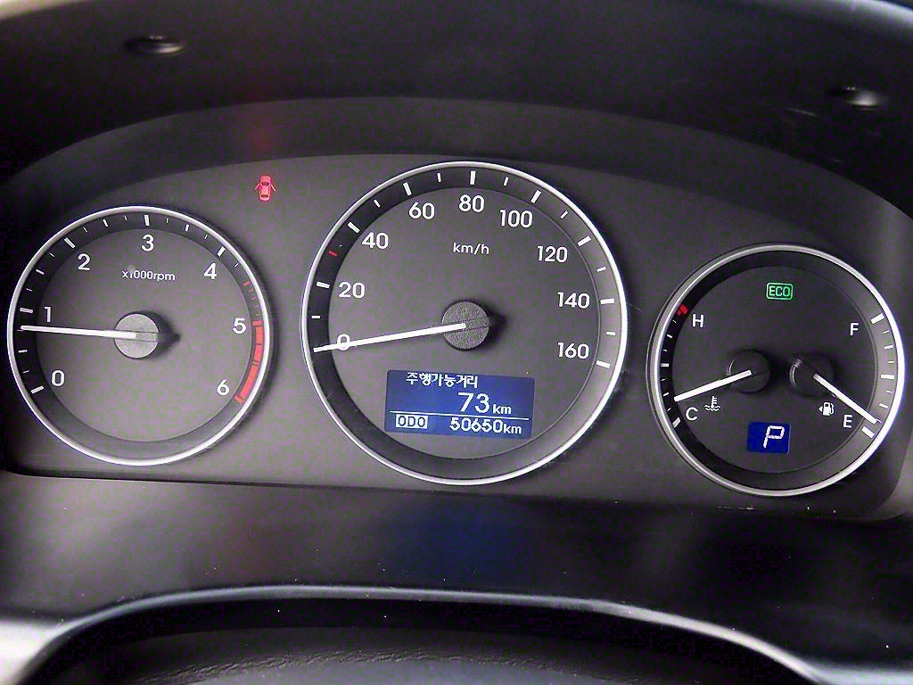 HYUNDAI Starex - Vista 9