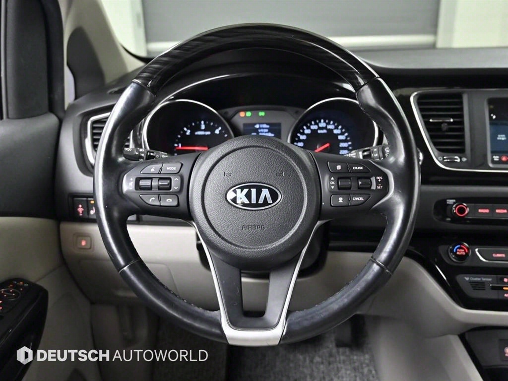 KIA Carnival 2019 Negro - Importación desde Corea - HF Imports Iquique - Foto 13