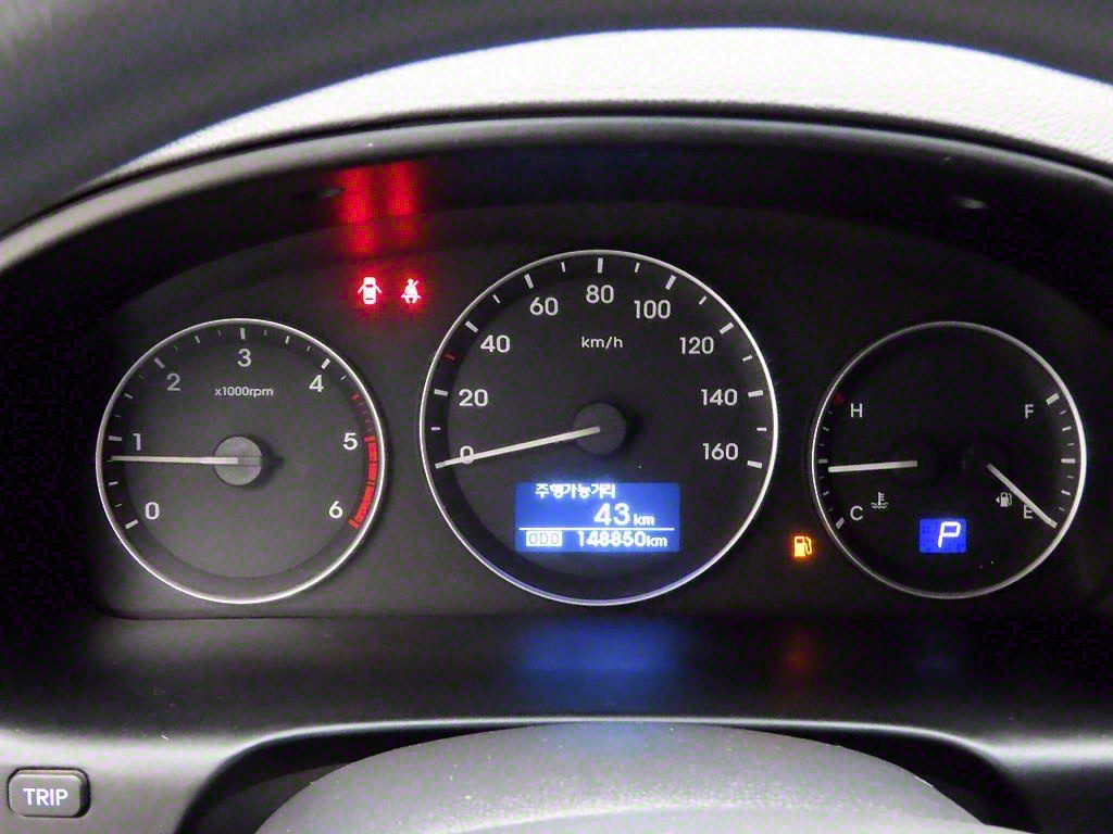 HYUNDAI Starex - Vista 5