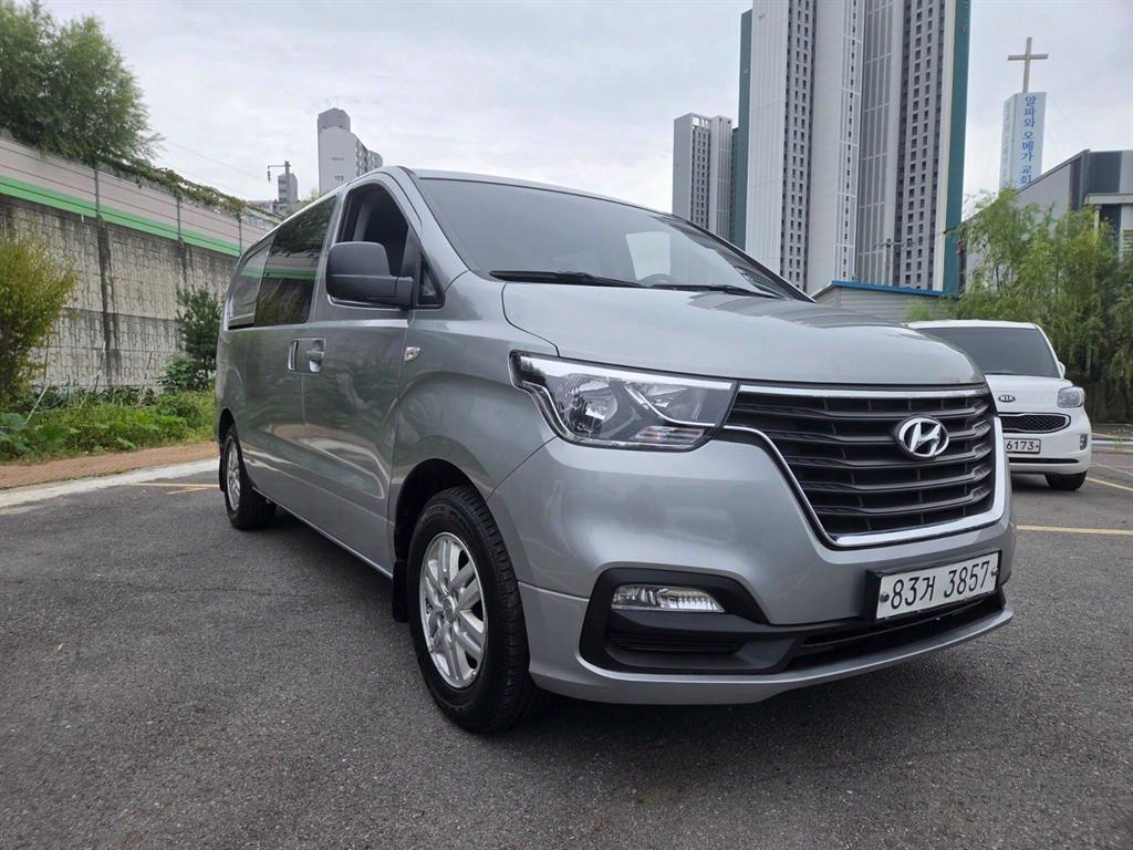 HYUNDAI Starex 2020 Plateado - Importación desde Corea - HF Imports Iquique - Foto 14