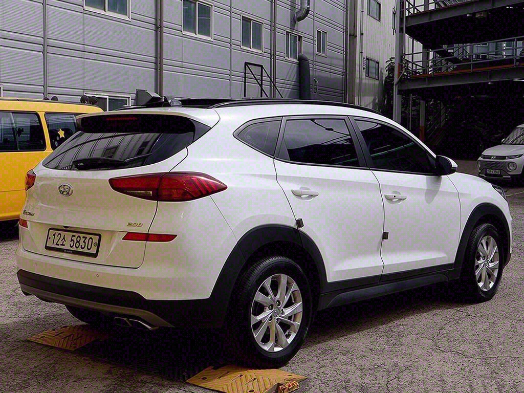 HYUNDAI Tucson - Vista 7