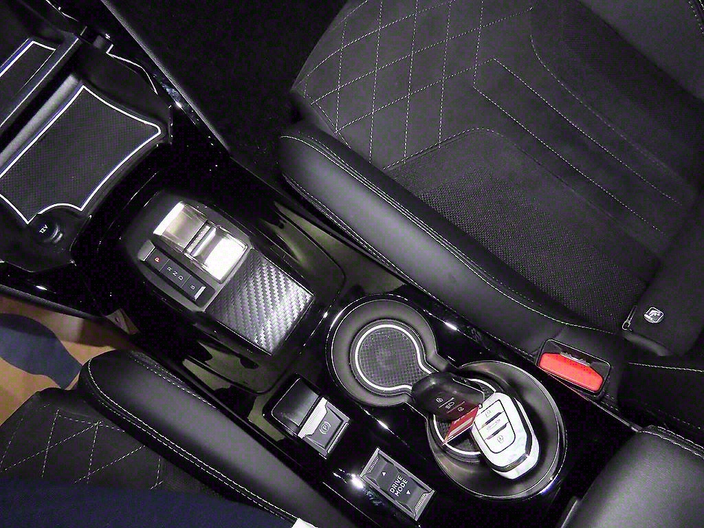 Peugeot 208 - Vista 12