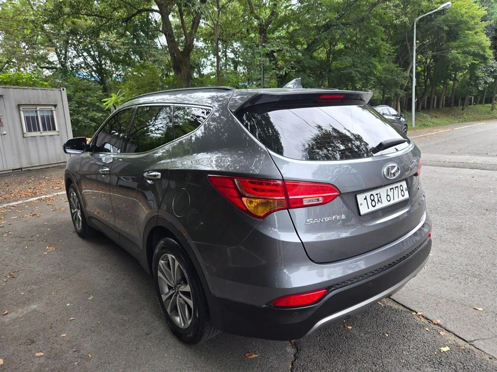 HYUNDAI Santa Fe - Vista 5