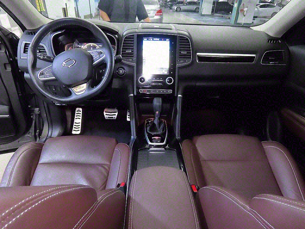 SAMSUNG QM6 - Vista 10