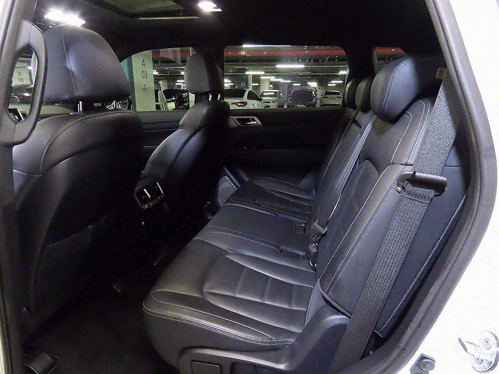 Ssangyong Rexton - Vista 7