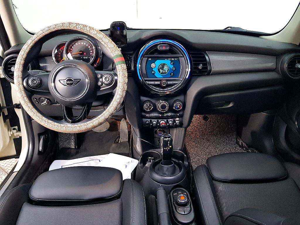 Mini Cooper - Vista 5