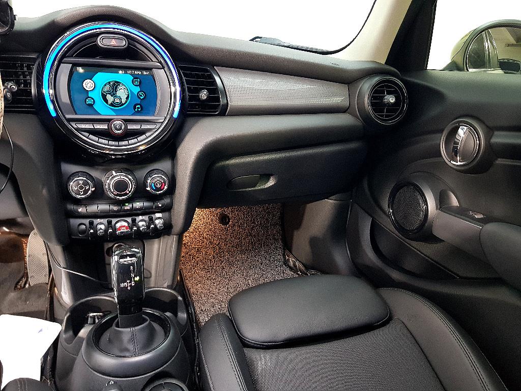 Mini Cooper - Vista 10