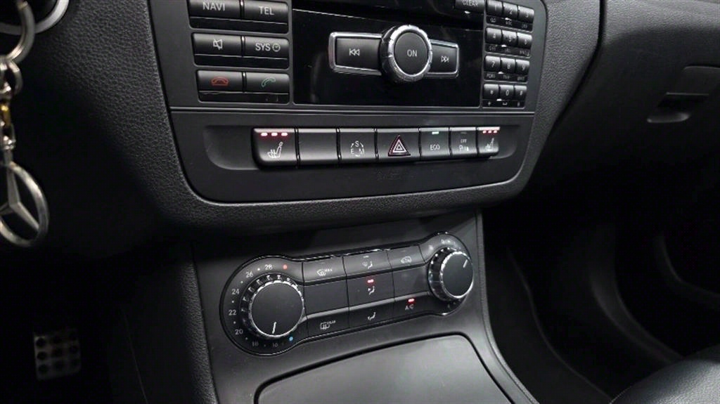 Mercedes Benz B Class (MY B) 2013 Blanco - Importación desde Corea - HF Imports Iquique - Foto 17