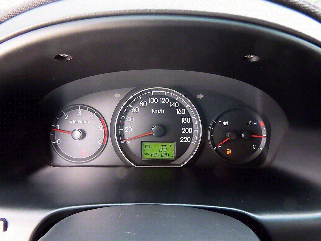 HYUNDAI Starex - Vista 8