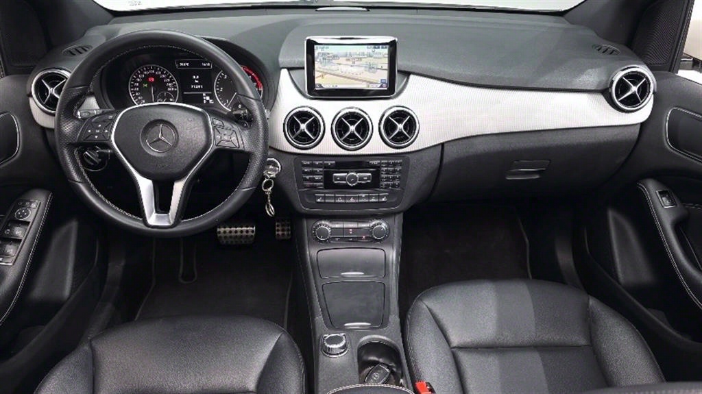 Mercedes Benz B Class (MY B) - Vista 7