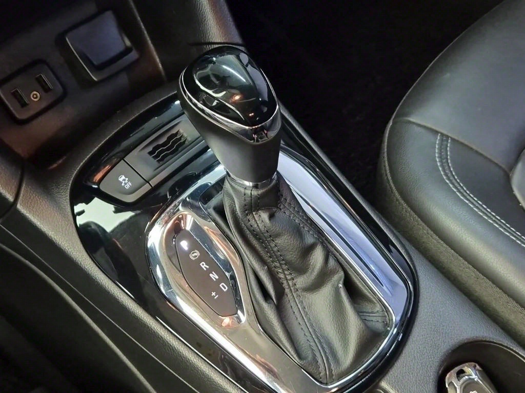 Chevrolet Cruise - Vista 8